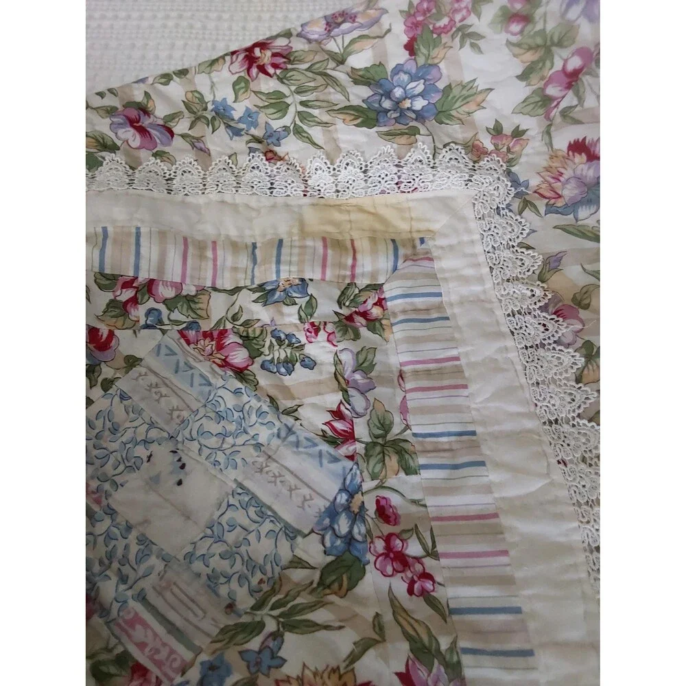 Vintage Quilt with Shams Arch Co. Elmsford, New York